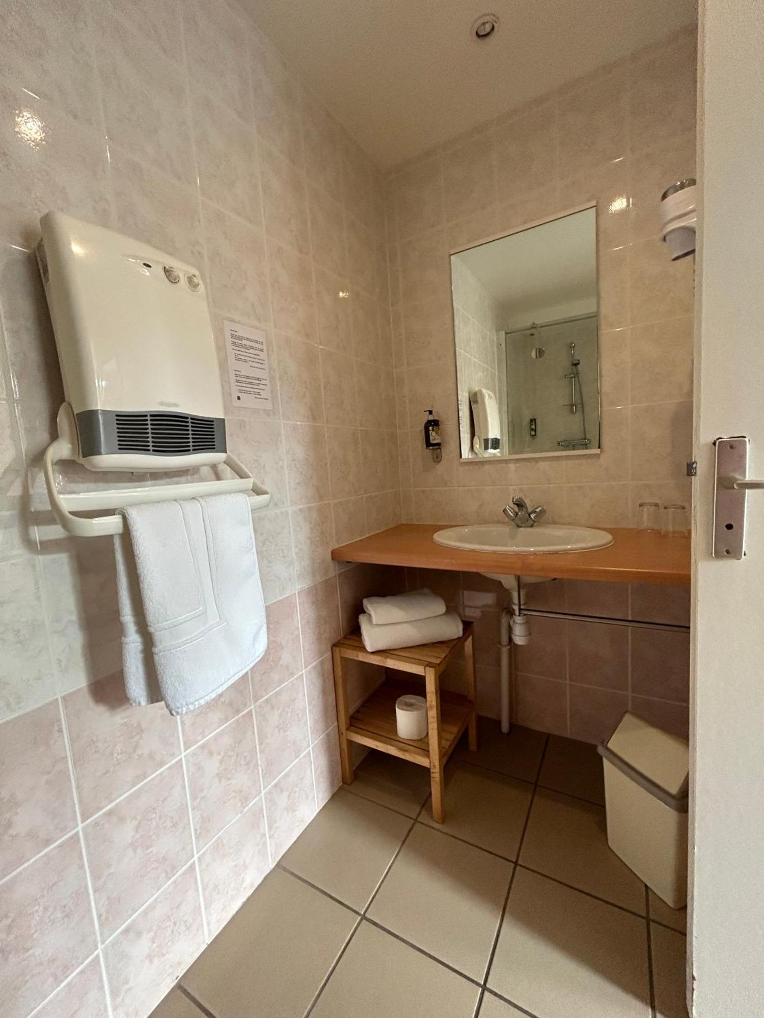 Hotel Les Voisins Beaucemaine Ploufragan Cameră foto